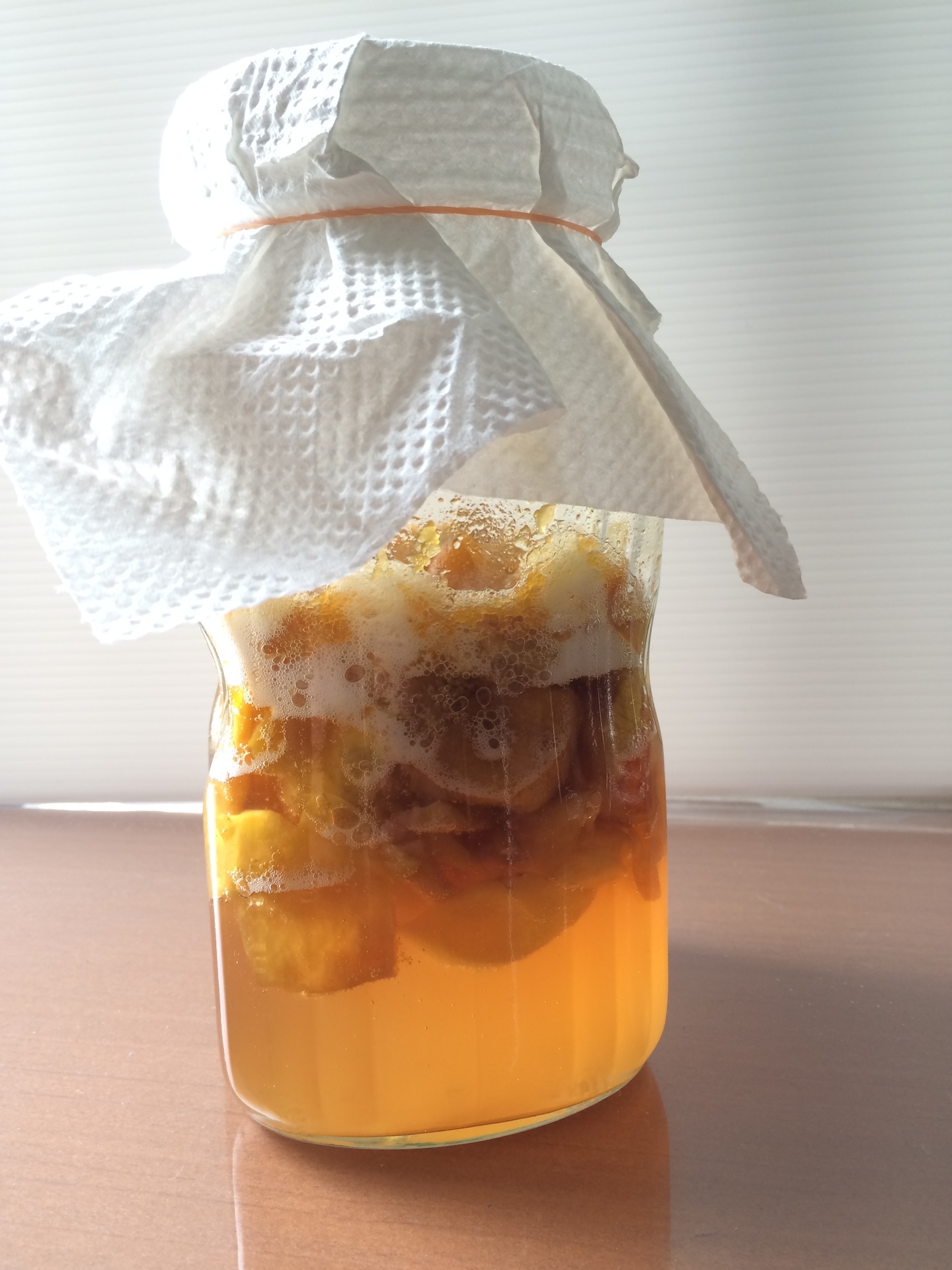 初めての梅仕事 ぷくぷく発酵した梅酵素ジュースをこし 梅の実は梅ジャムに うさぎと発酵